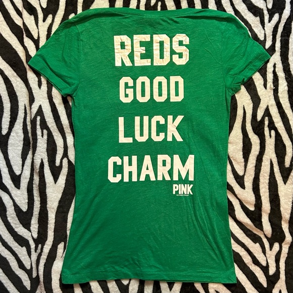 VSPINK 2012 Cincinnati Reds Top - Picture 2 of 4